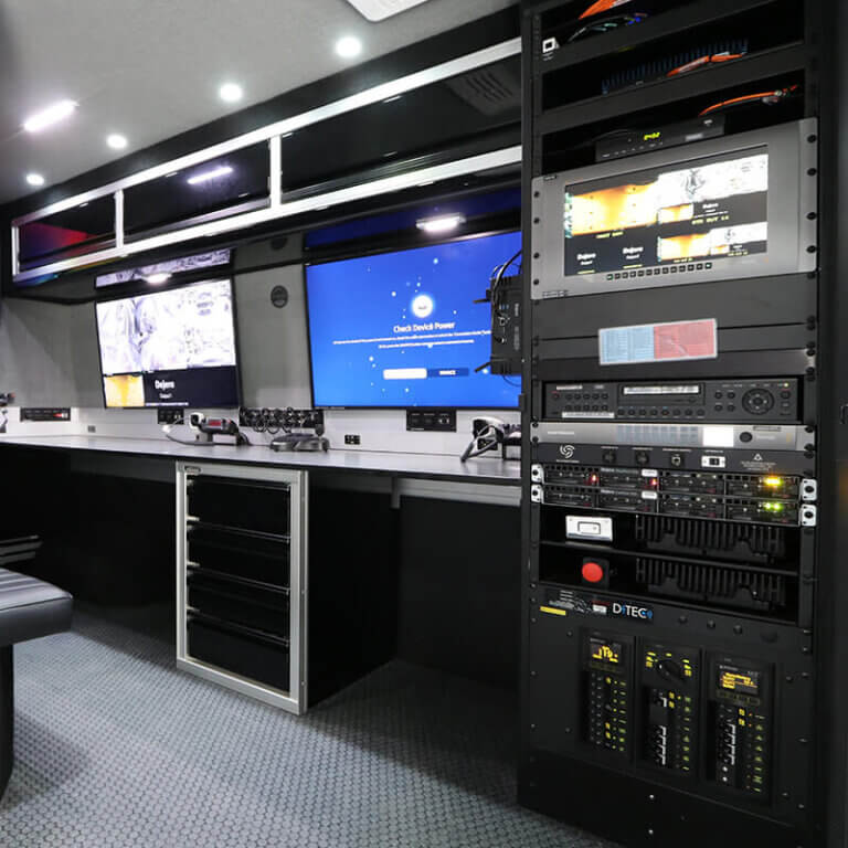 Mobile Command Center - Accelerated Tactical